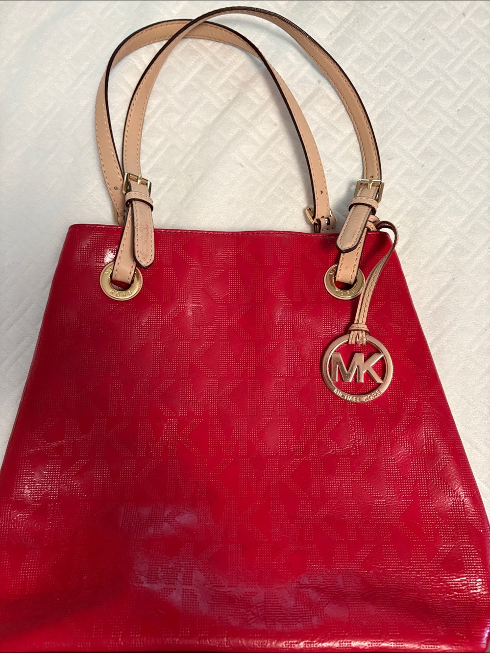 📌 Michael Kors Red Leather Tote